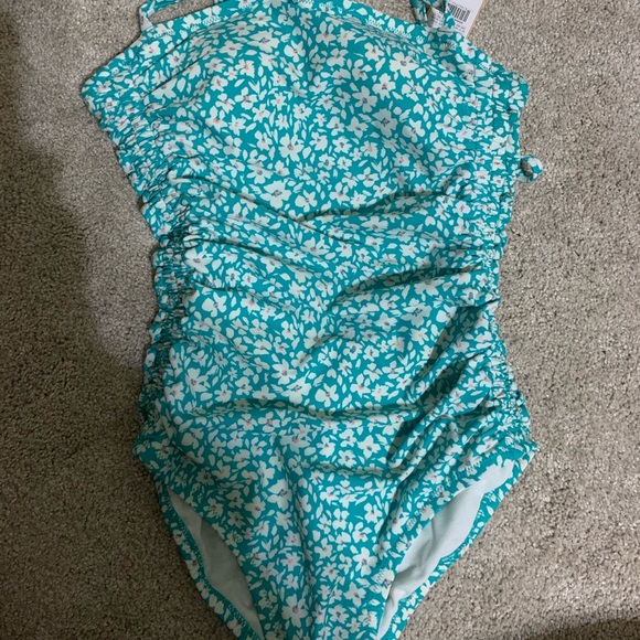 Kona Sol Other - BNWT beautiful flowered one piece.  Ruched at stomach area.
